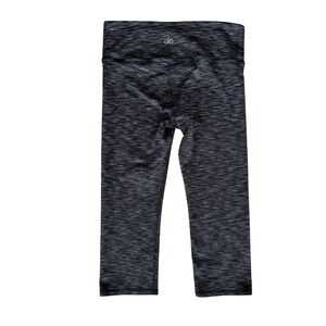Alo Yoga High Rise Airbrush Capri Womens Space Dye Cropped Leggings Black White